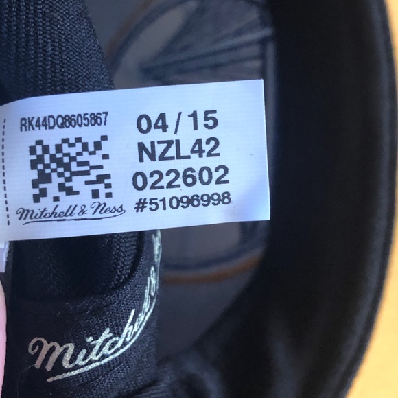Mitchell & Ness Golden State Warriors Black/Blue Snapback Hat - Embroidered Bill - Picture 10 of 12
